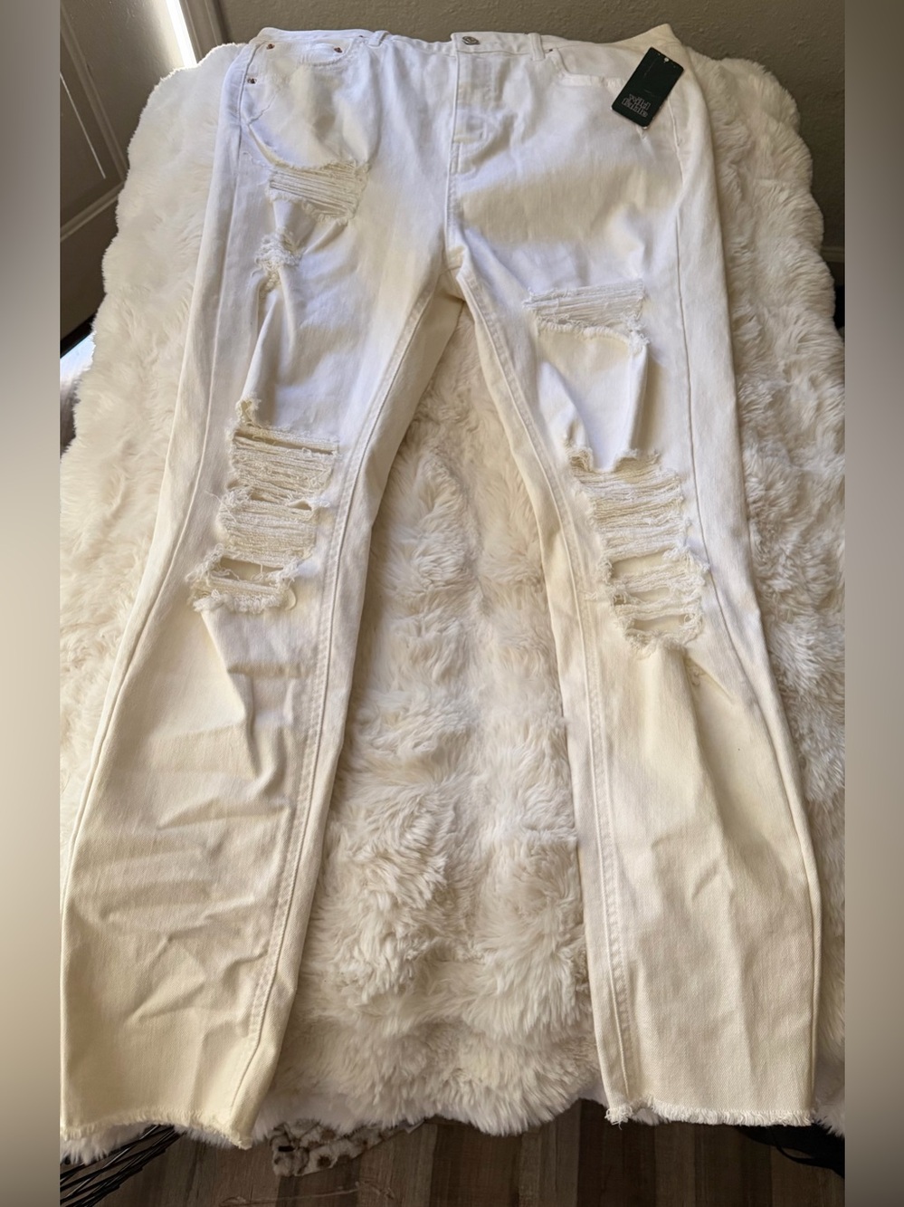 New size 14 wild fable White High-Rise skinny jeans. 34W x 27L